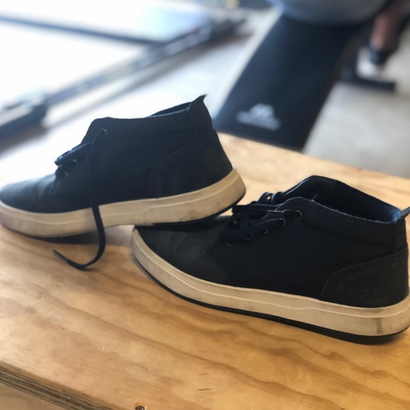 Men’s Shoes - Picture 2 of 4